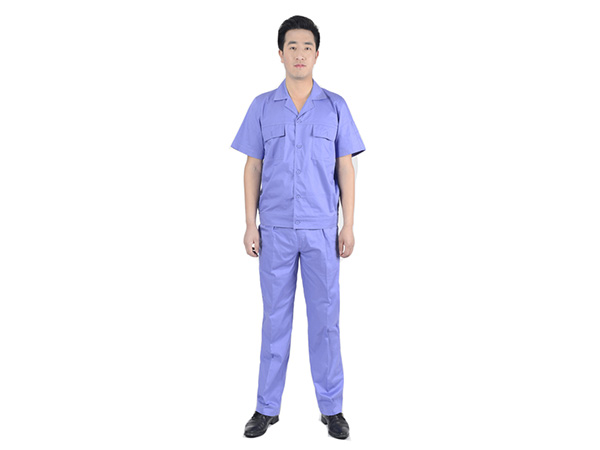 現(xiàn)貨工作服和定做工作服選哪個好？|現(xiàn)貨工作服|定做工作服|工作服批發(fā)|工作服廠家|工作服定做|男士工作服|女士工作服