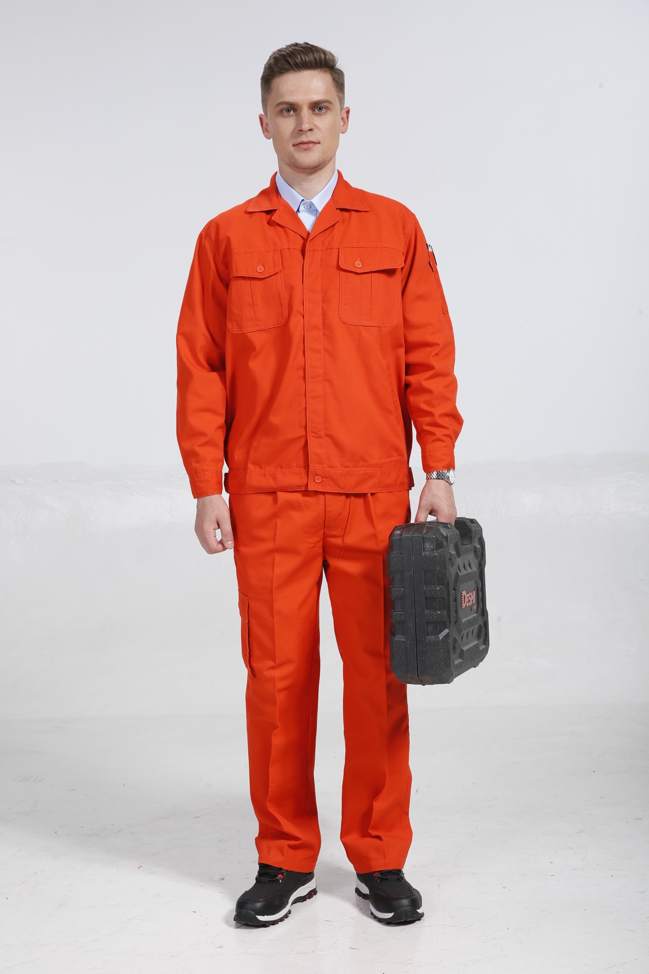 廣州春秋工作服定制哪家好？春秋工作服裁剪工藝要求有哪些？ 